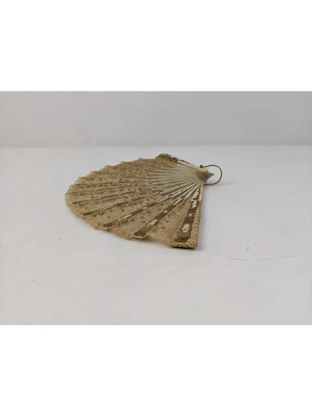 Antique Brussels Lace Hand Fan Sandlewood Ribs Gilding Intact c. 1910